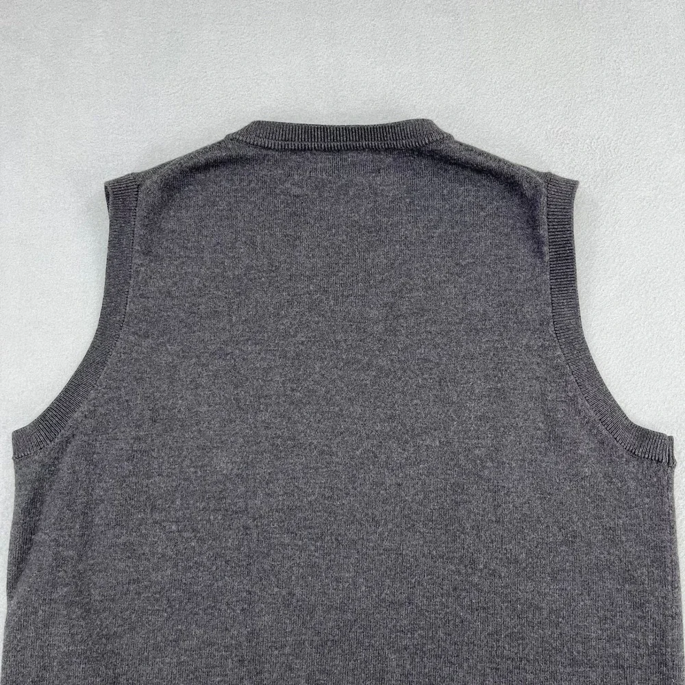 Banana Republic Mens XL Gray 100% Italian Merino Wool V-Neck Sweater‎ Vest